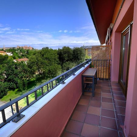 Comillas Pueblo El Capricho ภายนอก รูปภาพ