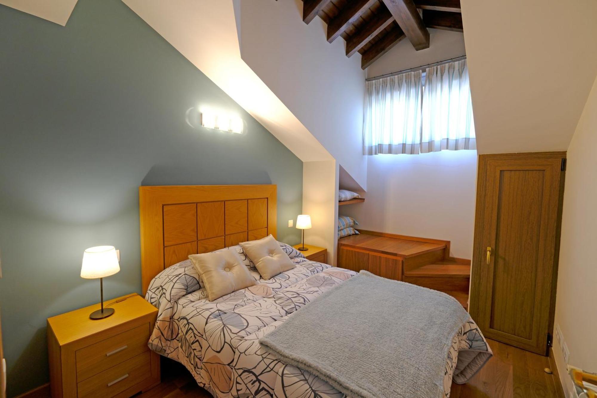 Comillas Pueblo El Capricho ภายนอก รูปภาพ